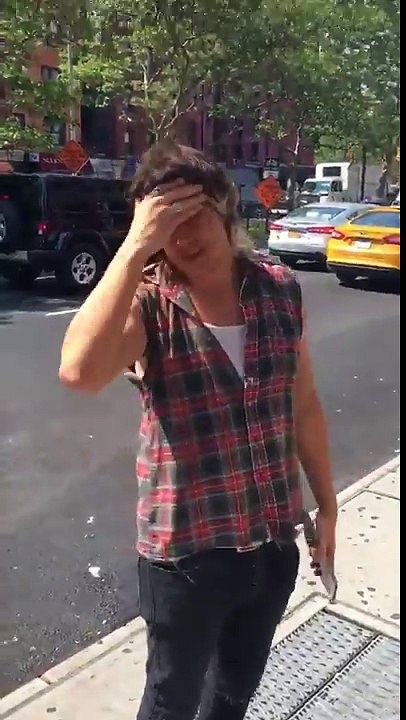 Talking with Julian Casablancas