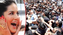 Sunny Leone Gets A Warm Welcome By Her Fans In Kochi