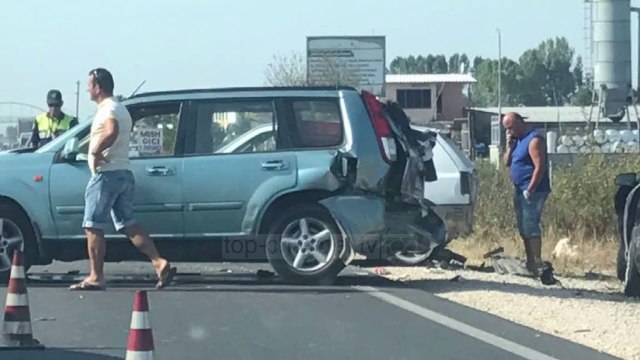 Aksident i trefishtë në Milot, 5 të lënduar - Top Channel Albania - News - Lajme