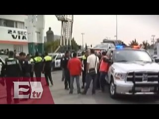 Enfrentamiento entre policías y pobladores en Xalostoc  / Vianey Esquinca