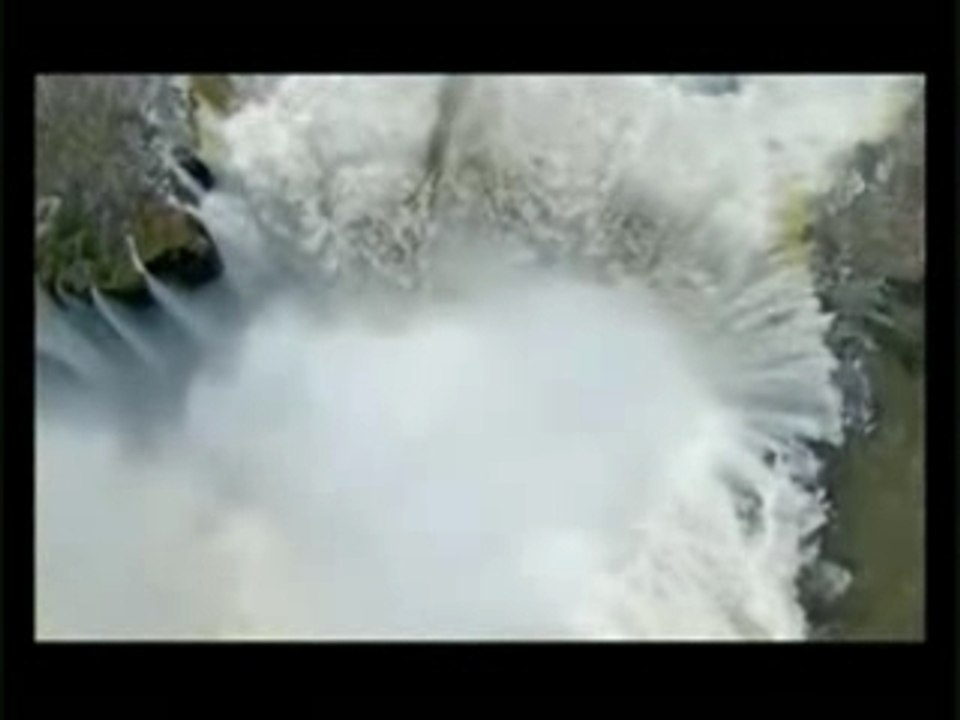 Un jour sur terre, trailer, making of et bonus