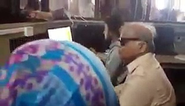 Shahbaz Sharif visits hospital and Social Media Starts Criticism