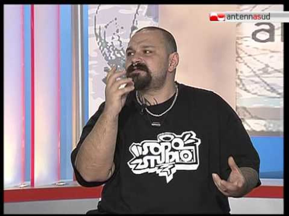 26.11.11 Antenna Pomeriggio - ospiti i 99 Posse