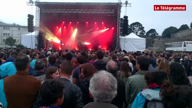 Jeudis du Port. La Rue Ketanou enflamme le port