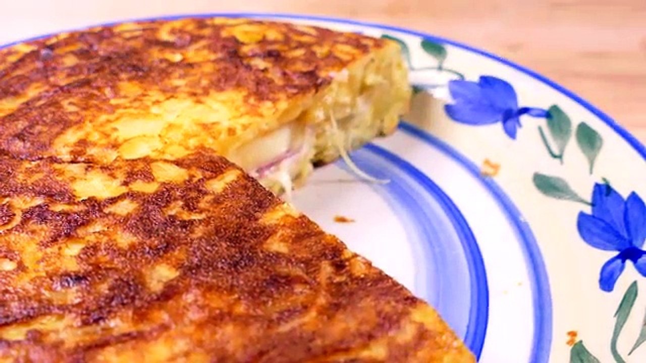 Tasty__Spanish_potato_omelette_SANDWICH_style_-_easy_food_recipes_for_dinner_to_