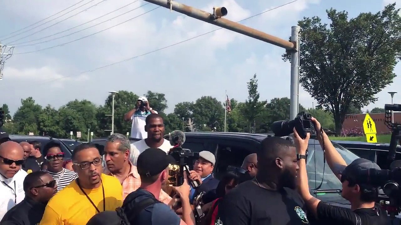 Kevin Durant Brings NBA Title To Hometown In Maryland _ ESPN-6cHGZnSZPe4