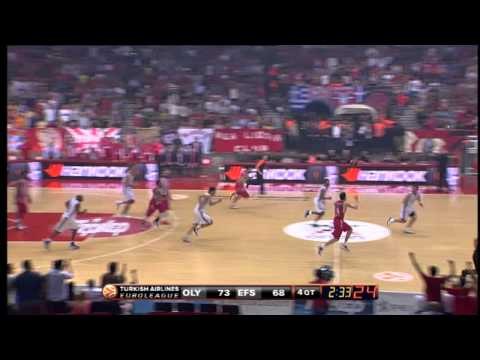 Block of the Night: Kyle Hines, Olympiacos Piraeus