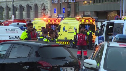 Famosos muestran sus condolencias a Barcelona