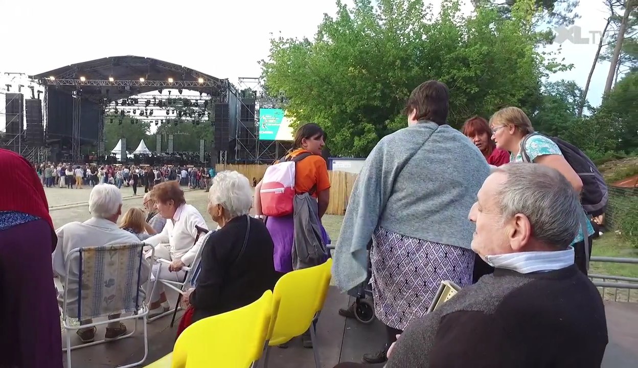 Les aînés de l'EHPAD de Luxey invités à Musicalarue