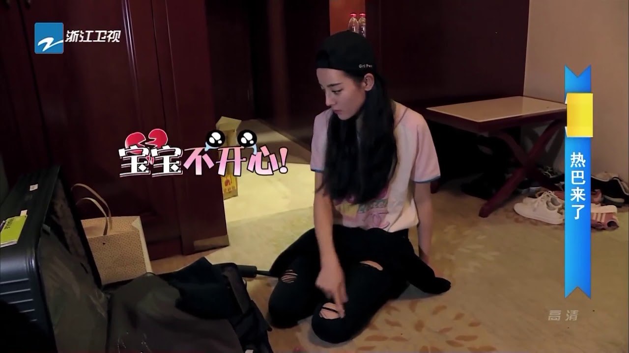 【精选】热巴的毛裤可以出道记 当场掀裙子兄弟们都惊了《奔跑吧》Keep Running EP....
