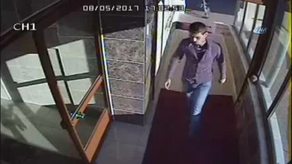 Bisiklet Hırsızı Kamerada... Hırsızı Dövmesi Ele Verdi