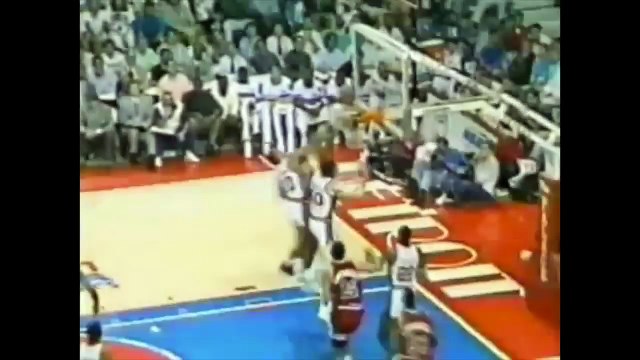 How Dennis Rodman NEVER Talked To Michael Jordan and Scottie Pippen!