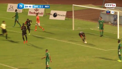 But de la tête sur ce magnifique centre