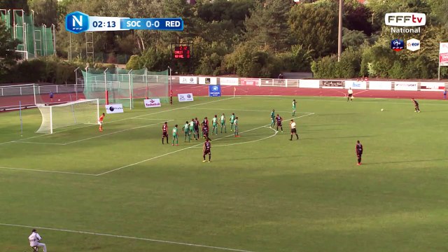 Coup franc très bien tiré mais sans problèmes pour le gardien