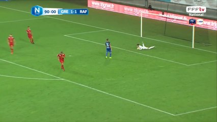 Bel arrêt sur frappe de loin