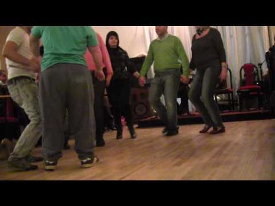 Dabque, baile popular árabe, Libano