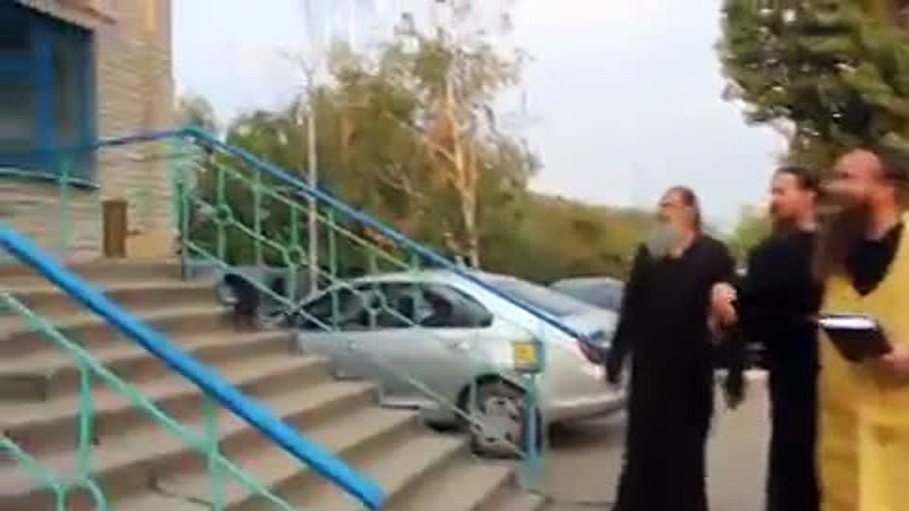 Московская церковь благословляет боевиков "ДНР" на убийство мирных граждан Украины.