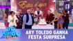 Ary Toledo ganha festa surpresa
