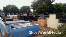 ☠Scary Video Of A Ghost In Cemetery _ Ghost Caught On Tape _ GhostWorldMedia☠