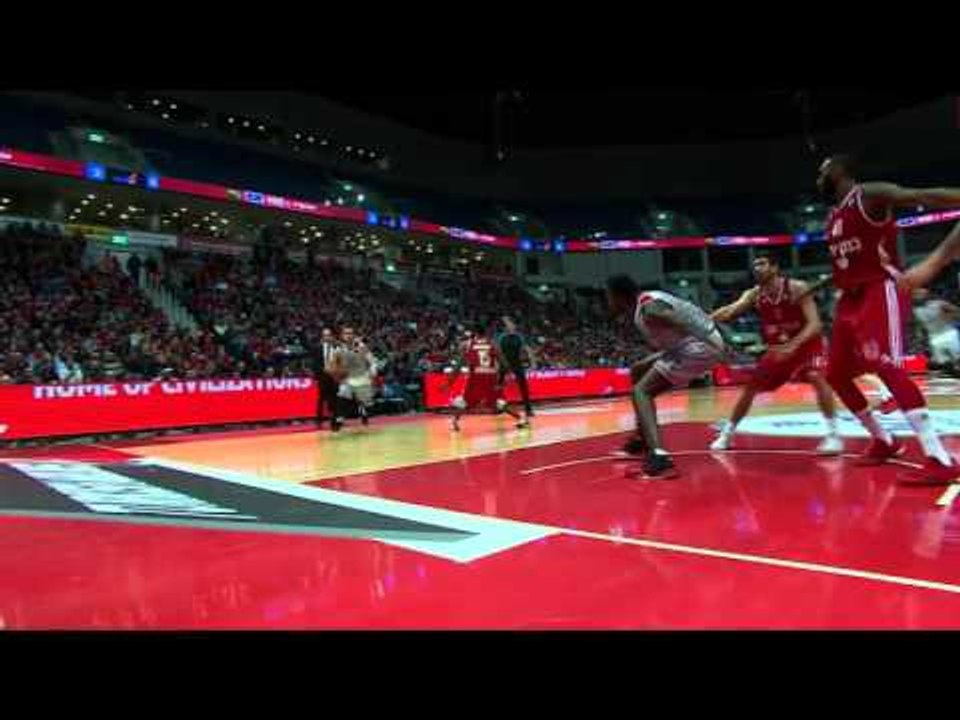 Play Of The Game: Weems drives on the base line for the big slam
