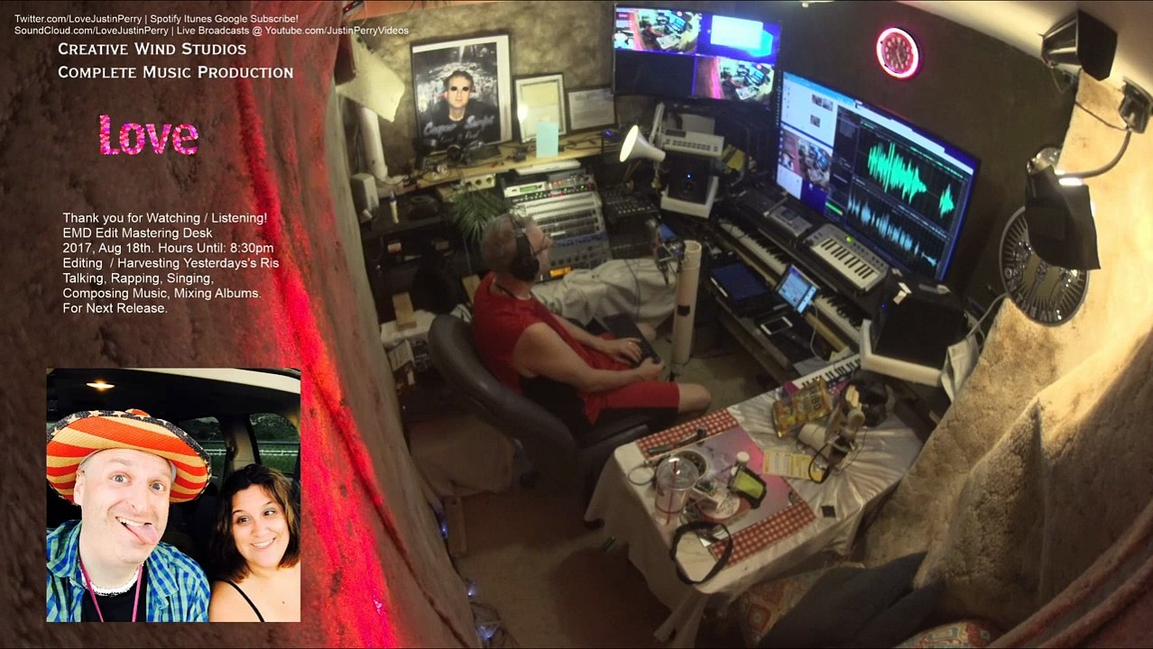 Creative Wind Studios Production Originality Desk (841)