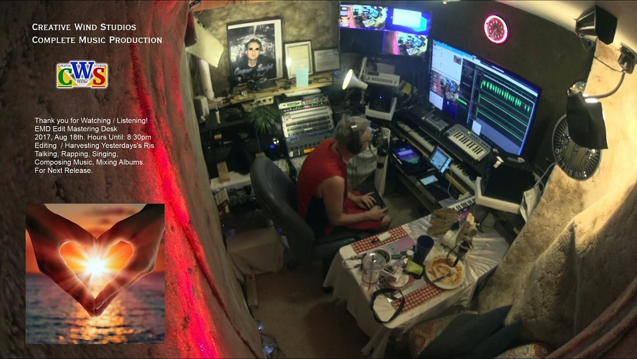 Creative Wind Studios Production Originality Desk (847)