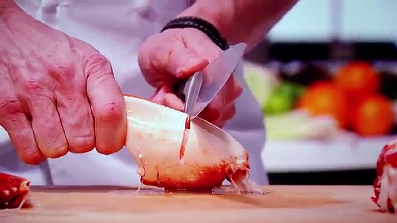 Gordon Ramsay | How to Extract ALL the Meat from a Lobster