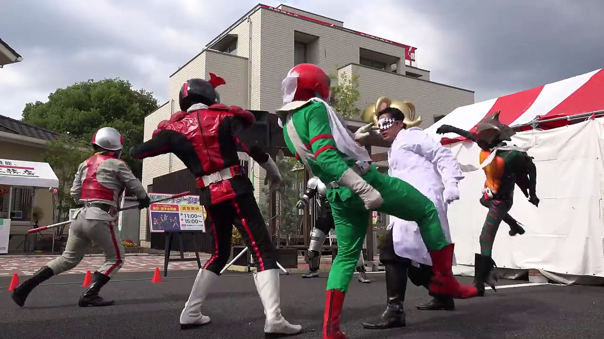 仮面ライダーblack Rx V3 X アマゾン ストロンガー シャドームーン登場 昭和仮面ライダーショー 後半 14 06 08 Video Dailymotion