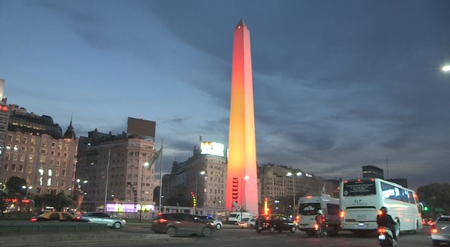 Con minuto de silencio América rinde homenaje a víctimas de ataques en España