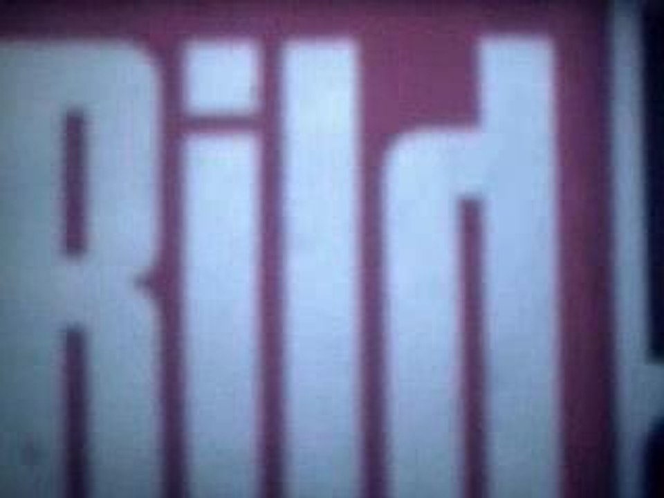 Ketchup anti war slapstick hippie mivie