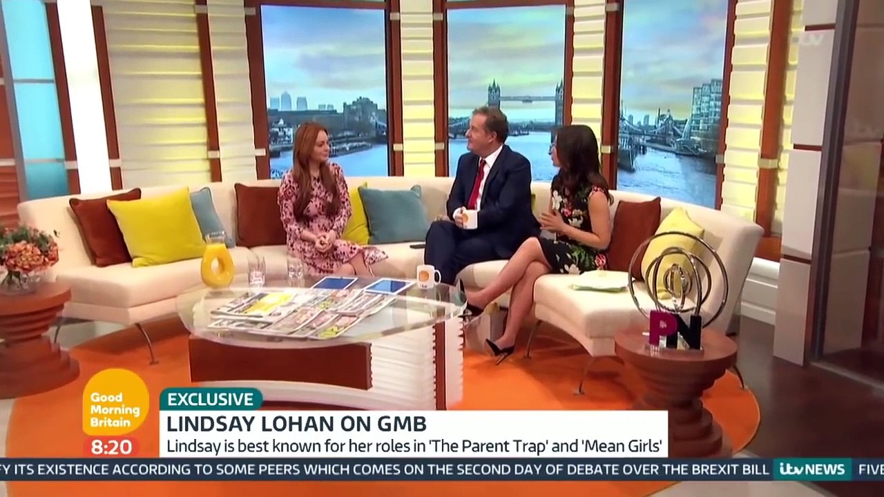 Should Lindsay Lohan Be Allowed To Be Muslim? Russell Brand The Trews (E408)