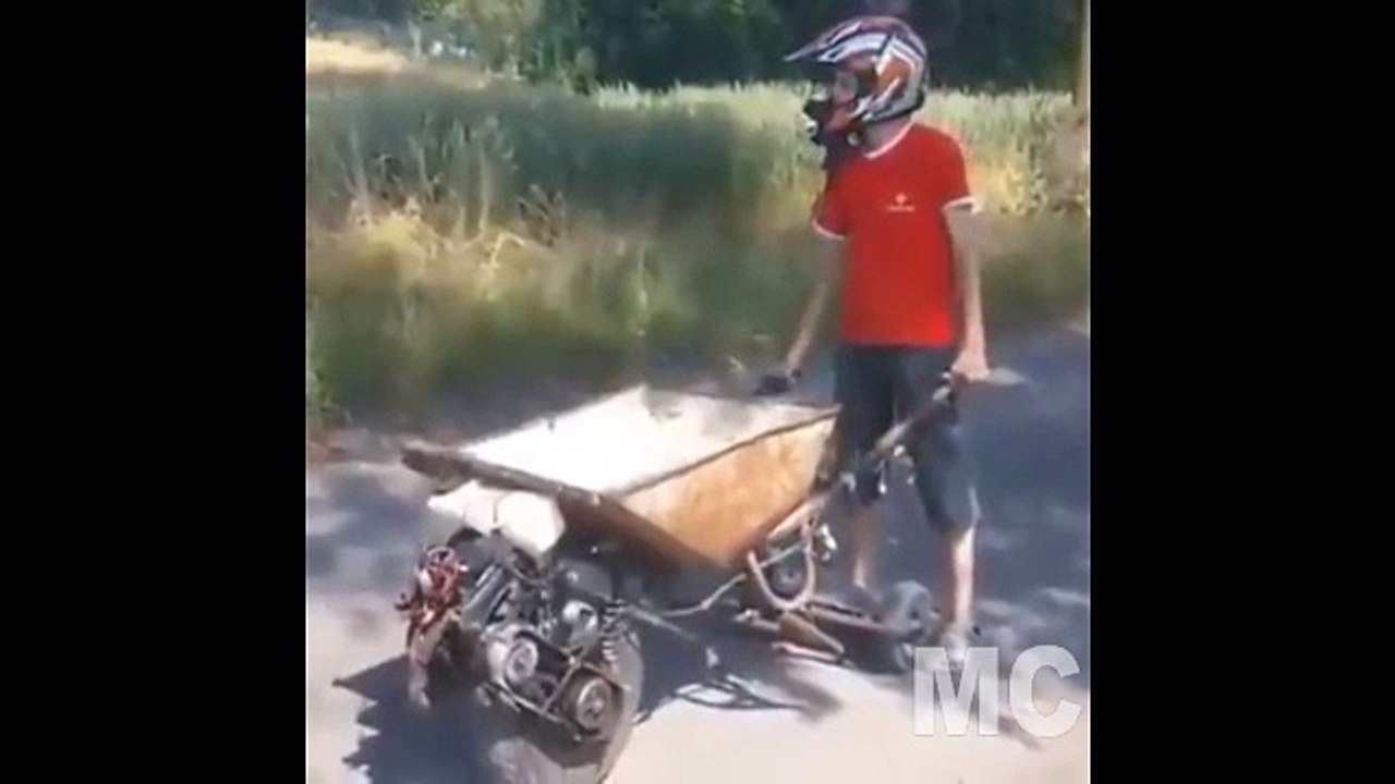 WOW , Trolley become motorbike