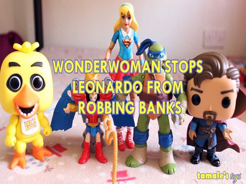 WONDERWOMAN STOPS LEONARDO FROM ROBBING BANKS CHICA SUPERGIRL DOCTOR STRANGE FLIGHT Toys BABY Videos, TEENAGE NINJA MUT