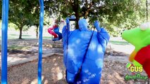 Bunch O Balloon Water Balloon Fight at the Playground with Gus the Gummy Gator-z4oPP_lFtj0