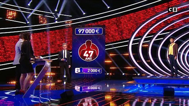 Jean-Luc Lemoine et les candidats de Guess My Age impressionnés devant l'âge d'un participant - Regardez