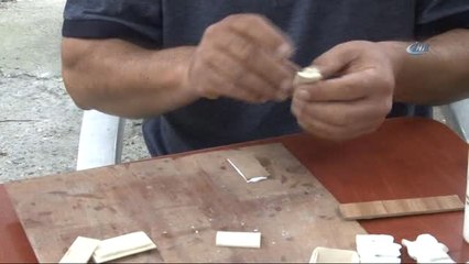 Deve Kemiğini Sanata Eserine Dönüştüren 37 Yıllık Minyatür Ustası