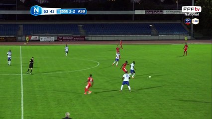 Belle action sur ce contre qui se termine a quelques centimètre du montant