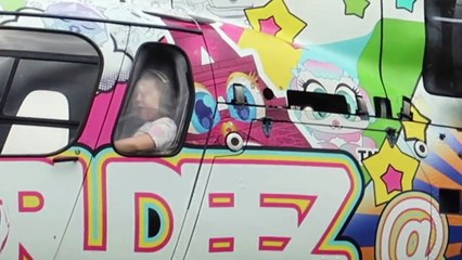 BAD KIDS STEAL HELICOPTER! And Go Mega Worldeez Toy Hunt Shopping-z0GBAruV7rQ