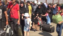 Kilis Sığınmacıların Suriye'ye Geçişi Sürüyor