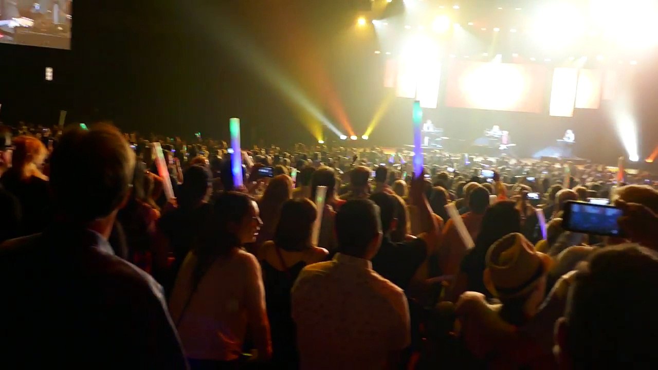 Thompson Twins Tom Bailey Hold Me Now 80s Weekend Night 2 Aug13, 2016.