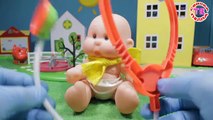 Dans le enfants pour jouets dessins animés dessins animés poupées éducatives jeu pupsiki devoch hôpital