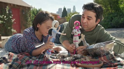 Papás que juegan con Barbie® | Barbie
