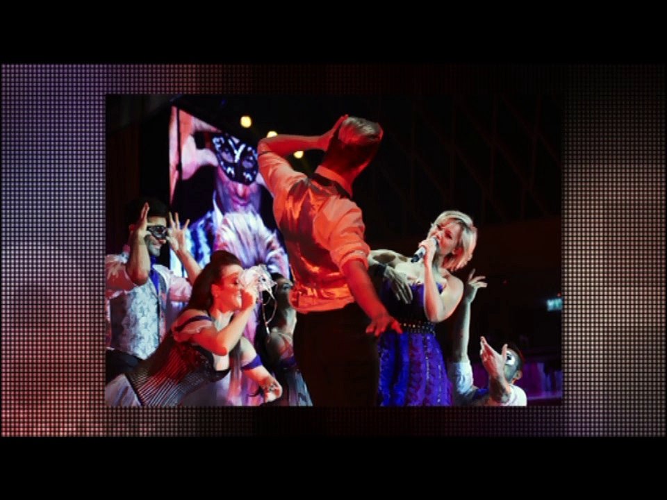 HELENE FISCHER – WUNDERBARE KÜNSTLER – 'Zum ersten mal mit Band und Orchester'