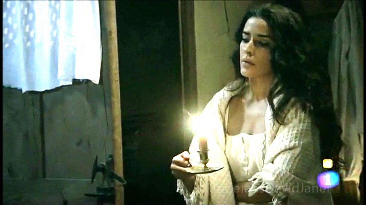 GONZALO PREPARA LA CAMA PARA MARGARITA Y MARIANA ESCENA 41
