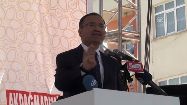 Başbakan Yardımcısı Bozdağ: Hiç Kimse Türk Milletine Saygısızlık Yapamaz