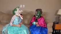 Et docteur gelé amusement amusement dans est est est rose ré malade Fille de laraignée super-héros contre Anna elsa twoface joker