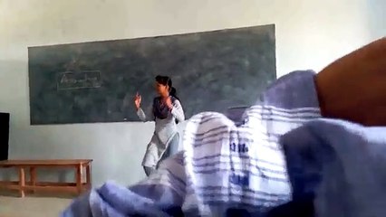 Tuji Chimni Udali Fur...Majha Popat Pisatla  (Marathi)