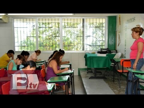 Se aplica evaluación docente en los estados d Michoacán y Oaxaca / Titulares de la tarde