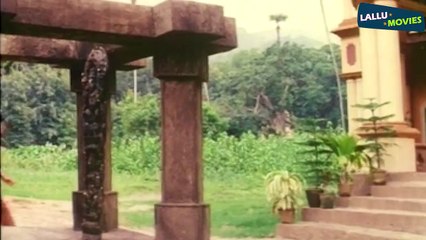 Bhanupriya Romance With Krishna In Bed | Bhanu Priya Scene | Bhanupriya Sexiest Navel Show