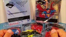 new SUPERMAN and WONDER WOMAN SET OF 5 WENDYS KIDS MEAL TOYS VIDEO REVIEW- kids 2016!